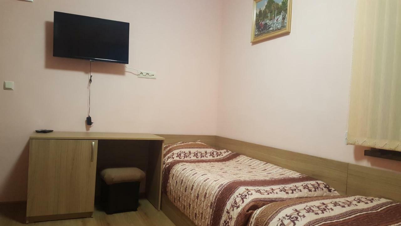 Chilingirovata Kashta Hotel Pavel Banya Luaran gambar