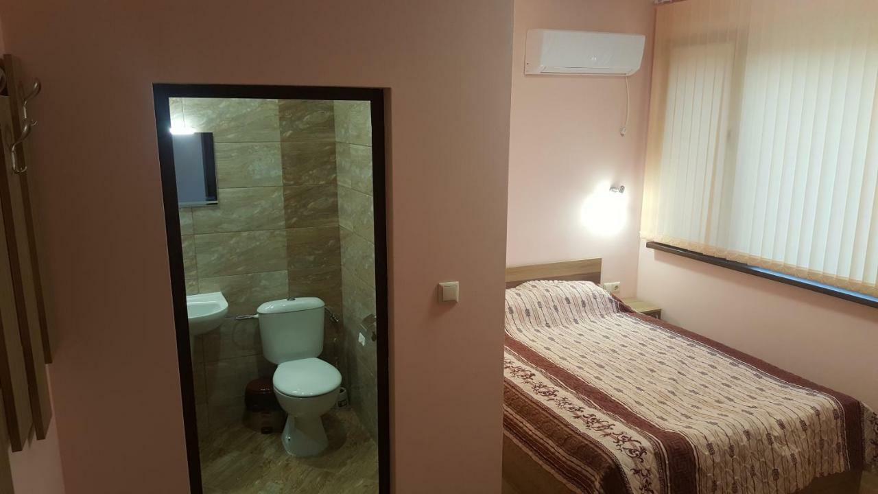 Chilingirovata Kashta Hotel Pavel Banya Luaran gambar